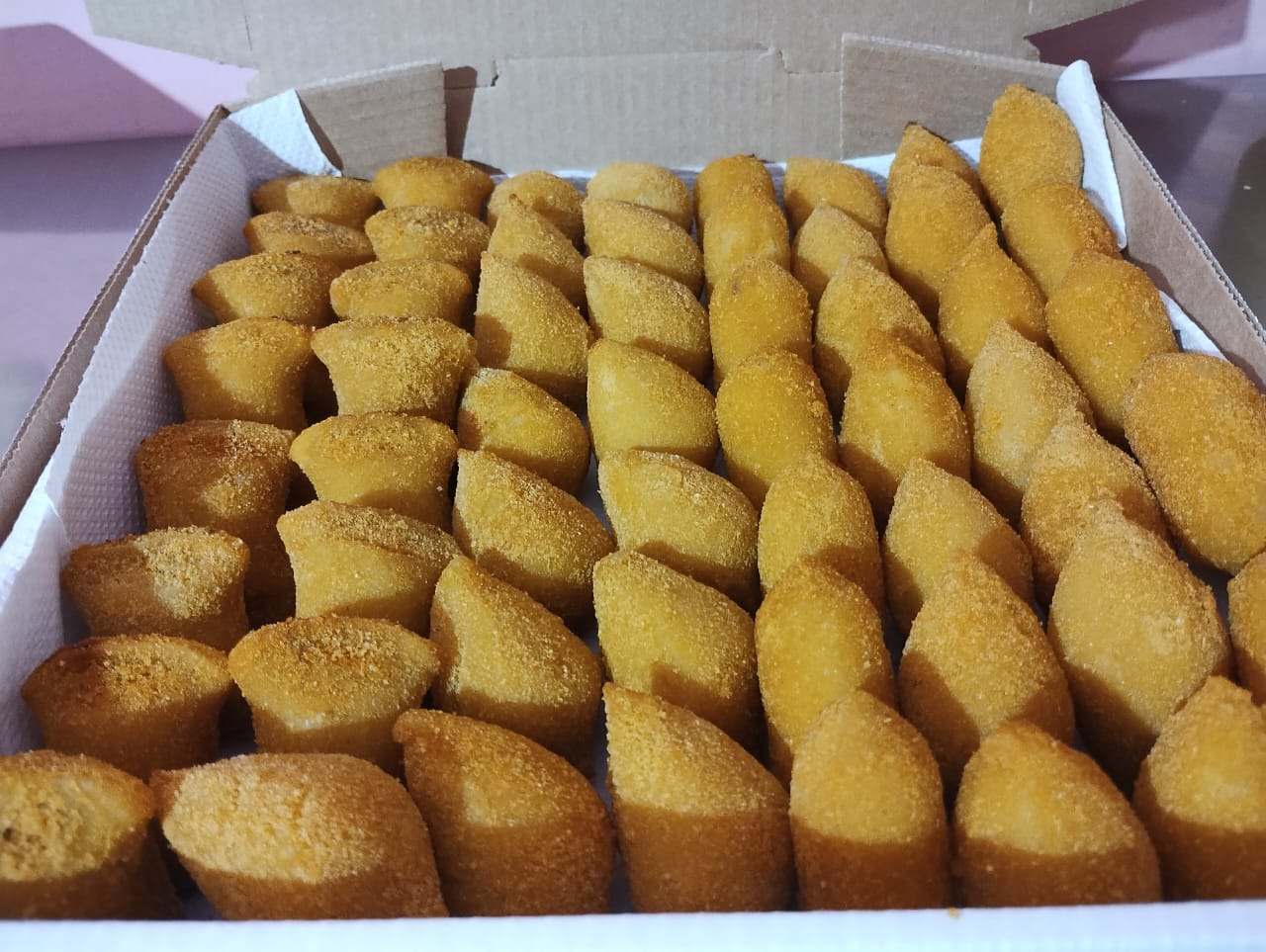 Pastel de queijo com orégano